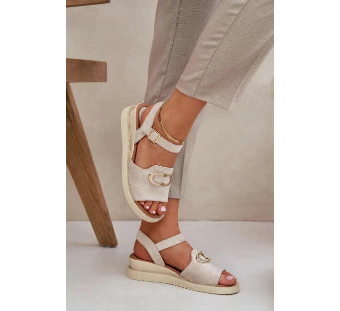 Dámské Sandály Na Klínu S Ozdobou Béžové Salianes