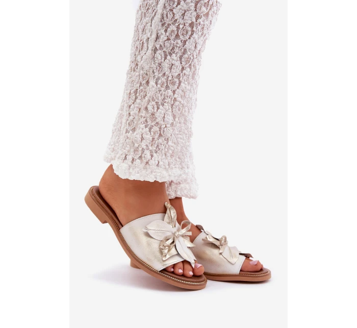 Pantofle S Dekorací Přírodní Kůže Zazoo 3667 Zlatý Opraný Pantofle S Dekorací Přírodní Kůže Zazoo 3667 Zlatý Opraný