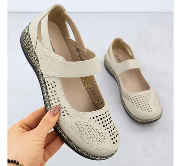 Dámská prolamovaná obuv na suchý zip béžová Unisoft 7026