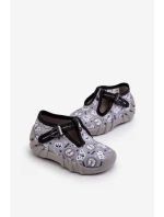 Pohodlné dětské pantofle Šedé model 21662294 - Befado Pohodlné dětské pantofle Šedé model 21662294 - Befado