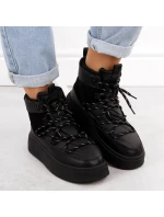 Dámské sněhové boty na pltform 24-72302BK / WOL280A Černá - Potocki