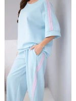 Dámský máslový komplet z model 22015426 mikina a kalhoty s lampasy modrý - K-Fashion Dámský máslový komplet z model 22015426 mikina a kalhoty s lampasy modrý - K-Fashion