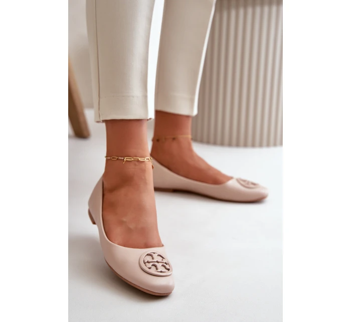 Dámské baleríny s ozdobou z ekokože béžové model 21667173 - Boto