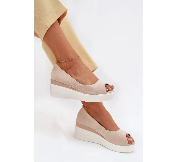 Dámské Sandály Na Klínu Z Eko Semiše Světle Béžové Velira