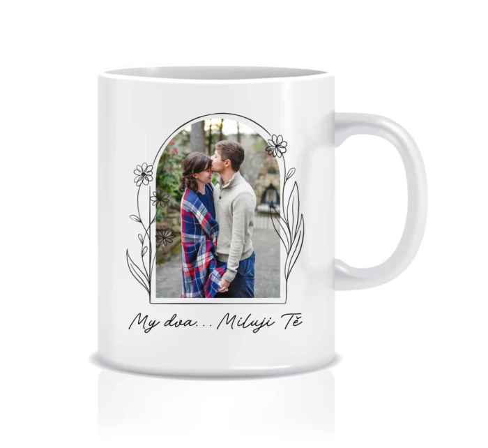 Personalizovaný klasický bílý keramický hrníček 300 ml s květinovým ohraničením