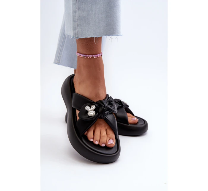 Dámské kožené sandály na platformě černé model 21658568 - Goe