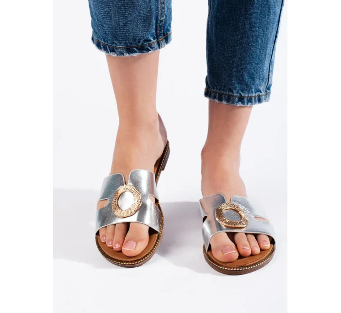 Moderní sandály dámské stříbrné bez podpatku Moderní sandály dámské stříbrné bez podpatku