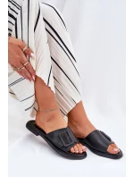 Dámské kožené sandály s přezkou D&A SJ2302-01 Černé