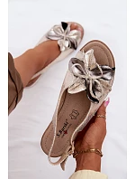 Kožené sandály na platformě s ozdobou model 22101402 Zlaté - S.Barski