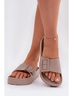 Dámské pěnové sandály na platformě s přezkou Big Star TT274A079 tmavě béžové