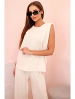 Dámský komplet z viskózy bez rukávů a rovnými kalhotami světlý béžový Dámský komplet z viskózy bez rukávů a rovnými kalhotami světlý béžový