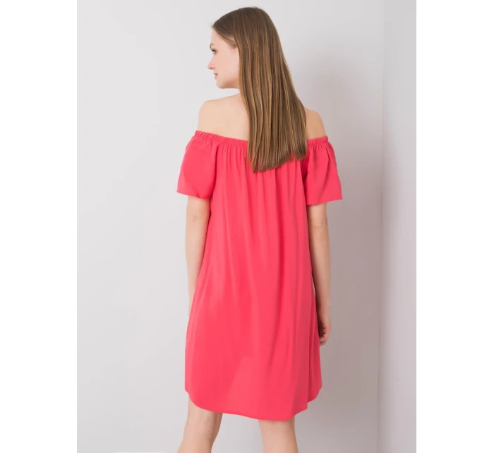 Sukienka model 20278618 koralowy - FPrice Sukienka model 20278618 koralowy - FPrice