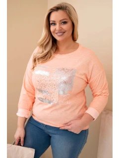Dámská blůza Plus Size s potiskem a delší zádí meruňková