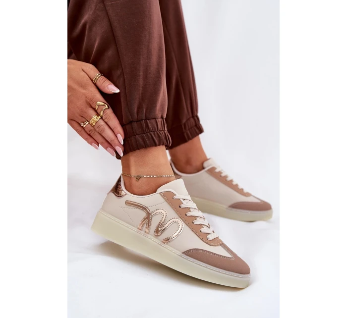 Nízké Dámské Sportovní Boty Z Eko Kůže Béžové Iladira Nízké Dámské Sportovní Boty Z Eko Kůže Béžové Iladira