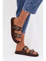 Dámské pantofle se zlatými přezkami kůže čokoládové model 21943360 - Boto