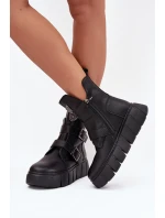 Kožené zateplené dámské kotníčkové boty na platformě s přezkami model 21707660 Černé - VINCEZA