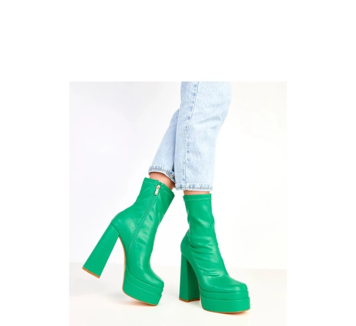 Boty na podpatku  model 217894 Solea