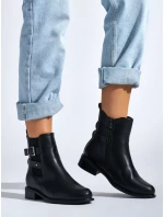 Designové černé kotníčkové boty dámské na plochém podpatku Designové černé kotníčkové boty dámské na plochém podpatku