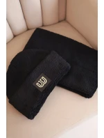 Dámská model 21495011 souprava čepice a šála s ozdobnou nášivkou černý - K-Fashion Dámská model 21495011 souprava čepice a šála s ozdobnou nášivkou černý - K-Fashion