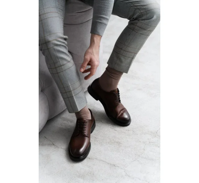 Hladké pánské ponožky s jemným vzorem 056