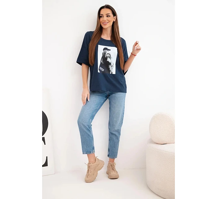 Dámská bavlněná oversize halenka s krátkým rukávem a model 22042974 potiskem námořnická modrá - K-Fashion