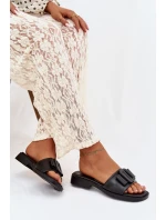 Dámské pantofle na ploché podrážce s přezkou Černé model 21900557 - Boto Dámské pantofle na ploché podrážce s přezkou Černé model 21900557 - Boto