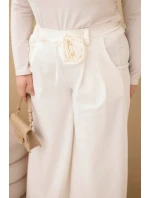 Dámské kalhoty Plus Size s širokou nohavicí a ozdobným květem v pase ecru