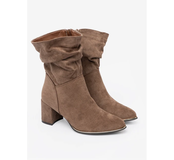 Módní dámské model 21298231 kotníčkové boty na širokém podpatku Módní dámské model 21298231 kotníčkové boty na širokém podpatku