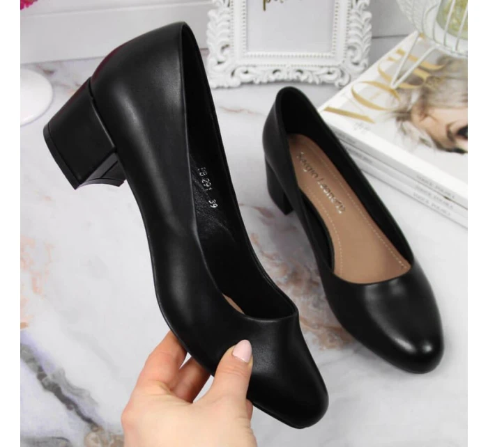 Černé lodičky na klínku W Sergio Leone