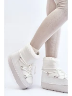 Dámské bílé zimní boty s vázáním model 21644962 - Boto Dámské bílé zimní boty s vázáním model 21644962 - Boto