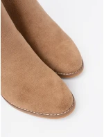 Moderní dámské kotníčkové boty model 21298259 na širokém podpatku Moderní dámské kotníčkové boty model 21298259 na širokém podpatku