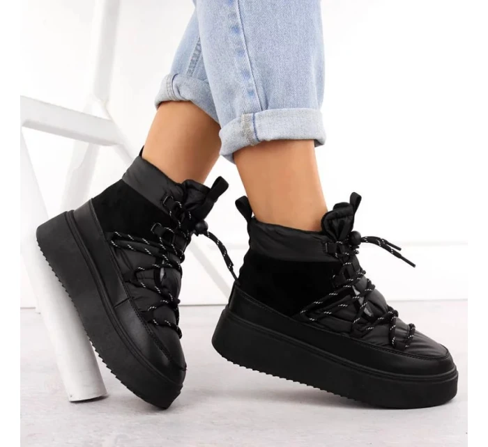 Dámské sněhové boty na pltform 24-72302BK / WOL280A Černá - Potocki