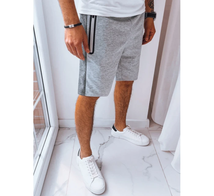 Pánské světle šedé teplákové kraťasy Dstreet model 21968823 - FashionStreet