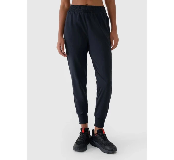 Dámské rychleschnoucí tréninkové kalhoty 4F 4FWMM00TFTRF1066-20S Dámské rychleschnoucí tréninkové kalhoty 4F 4FWMM00TFTRF1066-20S