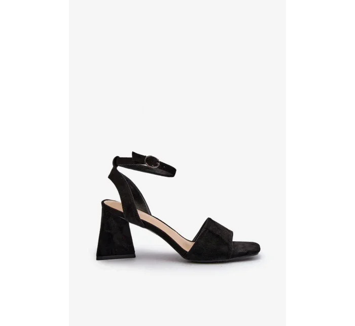 Dámské sandály na vysokém podpatku vyrobené z Eco Suede Black Upttima Dámské sandály na vysokém podpatku vyrobené z Eco Suede Black Upttima