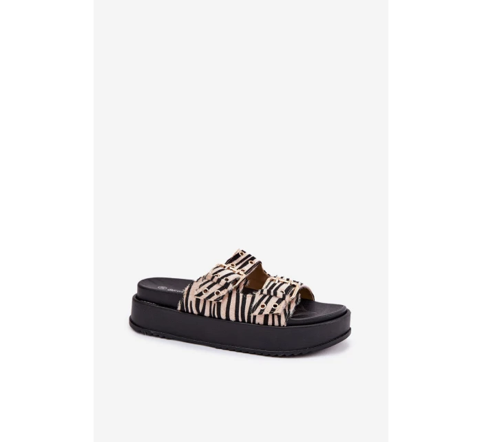 Dámské Pantofle S Přezkami Na Platformě Zebra model 21696604 - Boto