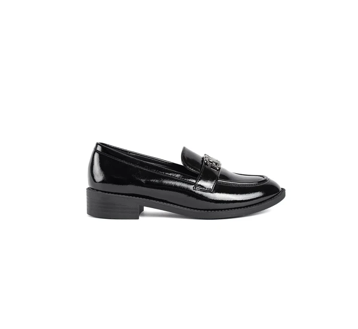 Pohodlné dámské černé mokasíny na plochém podpatku Pohodlné dámské černé mokasíny na plochém podpatku