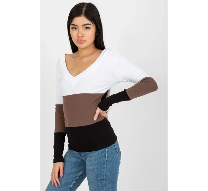 Halenka  model 175088 Rue Paris