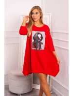 Šaty s potiskem a rozšířenou spodní částí červené Šaty s potiskem a rozšířenou spodní částí červené