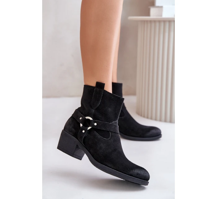 Semišové zateplené boty na podpatku černé model 21673748 - Zazoo