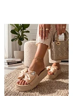 Klapky na platformě model 227262 Solea