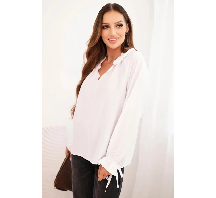 Dámská blůza z viskózy s V výstřihem a zavazováním u rukávů bílá