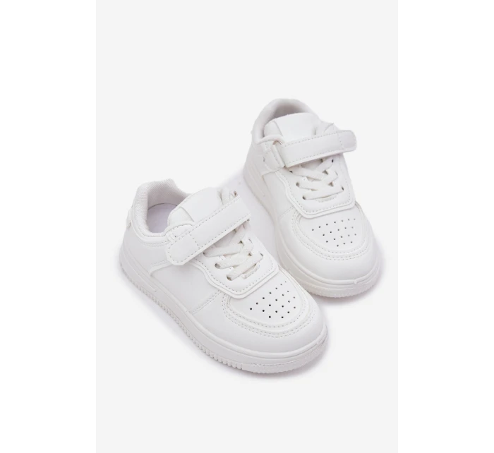 Dětská Sportovní Obuv Z Eko Kůže Bílá model 21700953 - Boto Dětská Sportovní Obuv Z Eko Kůže Bílá model 21700953 - Boto