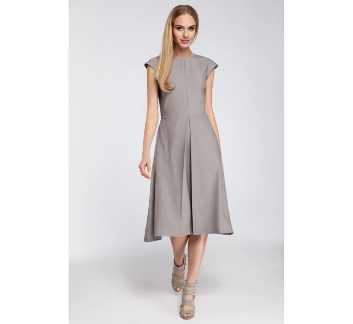 Šaty s záhyby šedé model 18002377 - Moe Šaty s záhyby šedé model 18002377 - Moe