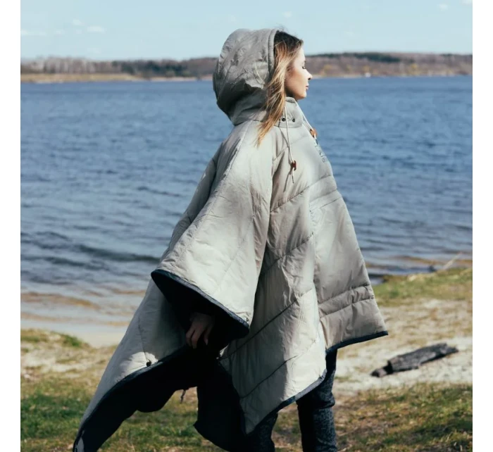 pončo model 20747906 - Offlander