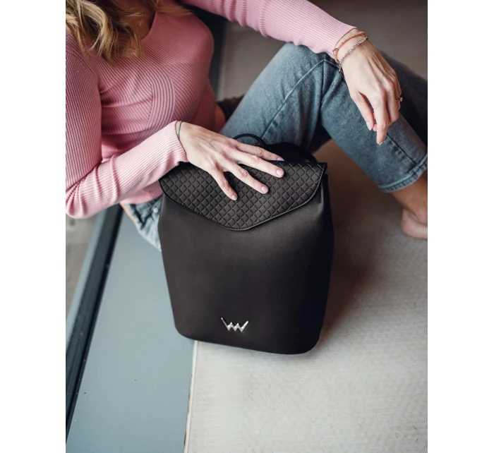 Městský batoh VUCH Joanna Diamond Black Městský batoh VUCH Joanna Diamond Black