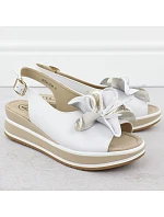 Filippo 7045 dámské kožené sandály s květinovým podpatkem bílé barvy