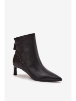 Dámské kotníkové boty z přírodní kůže na podpatku D&A model 21713638 Černé - S.Barski Dámské kotníkové boty z přírodní kůže na podpatku D&A model 21713638 Černé - S.Barski