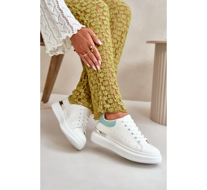 Nízké Dámské Tenisky Na Platformě Z Eko Kůže Bílá-Zelená Nevelena Nízké Dámské Tenisky Na Platformě Z Eko Kůže Bílá-Zelená Nevelena