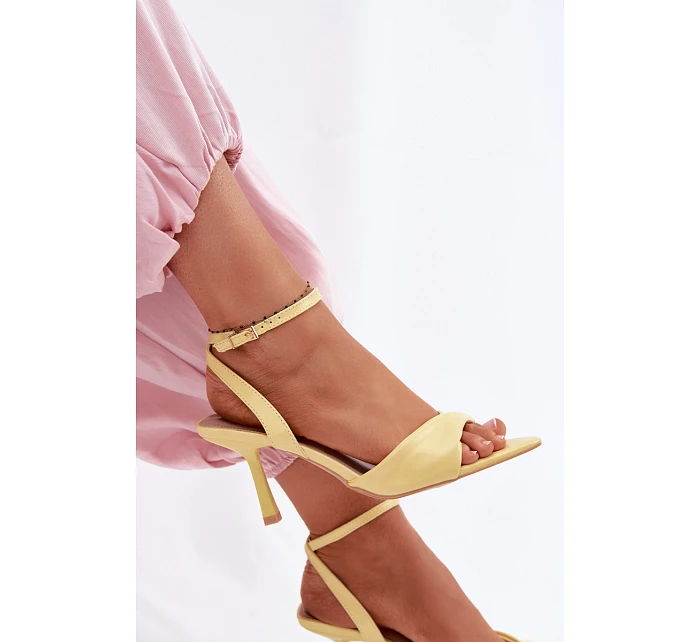 Dámské sandály na podpatku z eko kůže žluté model 22092099 - Boto